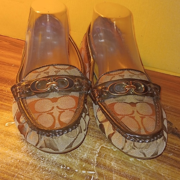 Coach Fortunata monogram loafers 8B - Picture 2 of 8